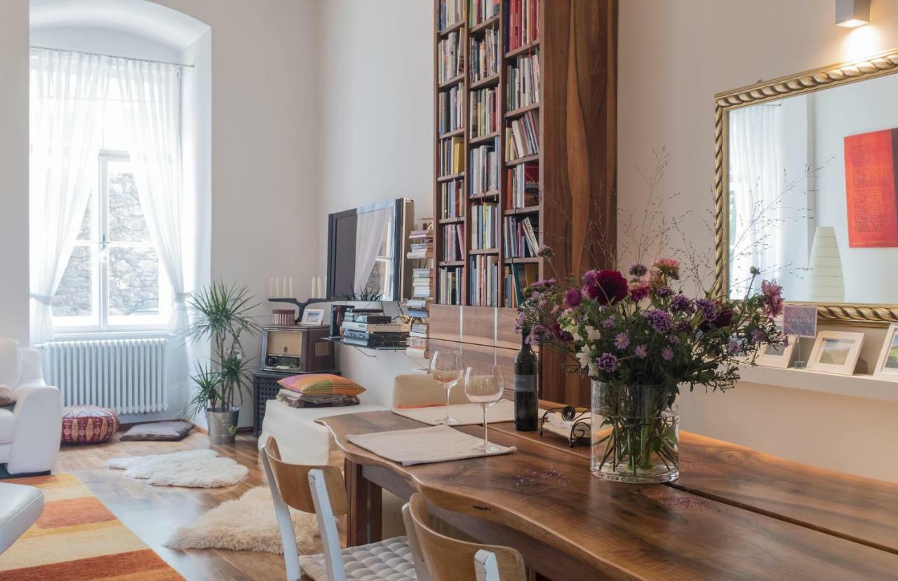 Spacious Old Town Luxury Apartment 林茨 外观 照片